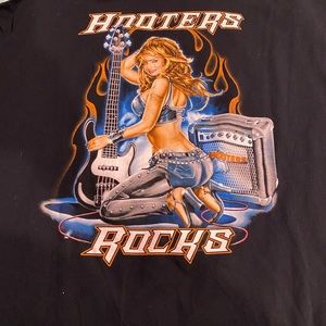 Vintage Hooters Shirt
